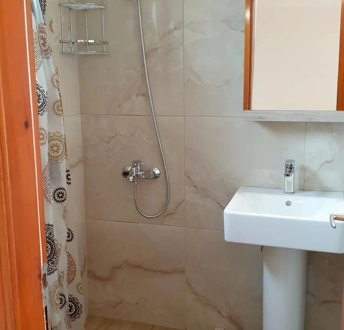 ספרטיה Filippos Apartments 