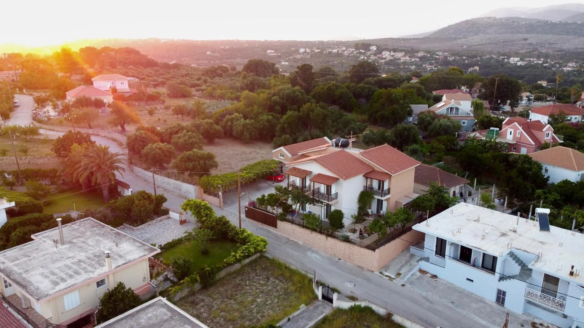 Filippos Apartments 